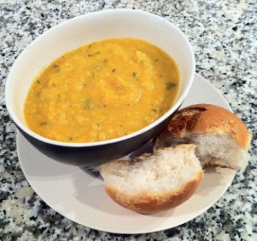 Recipe for easy, delicious and low fat Roasted Butternut Squash and Sage Soup